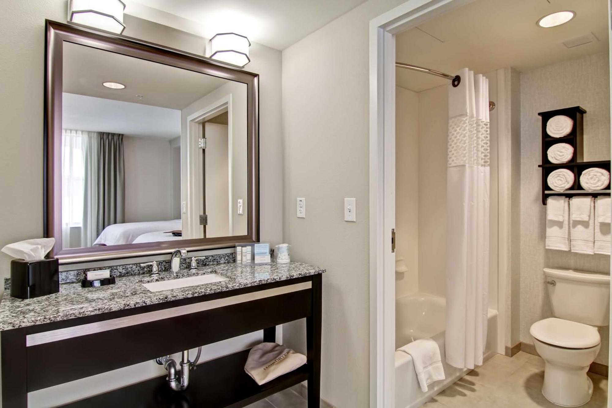 Hampton Inn And Suites Cincinnati - Downtown Eksteriør billede