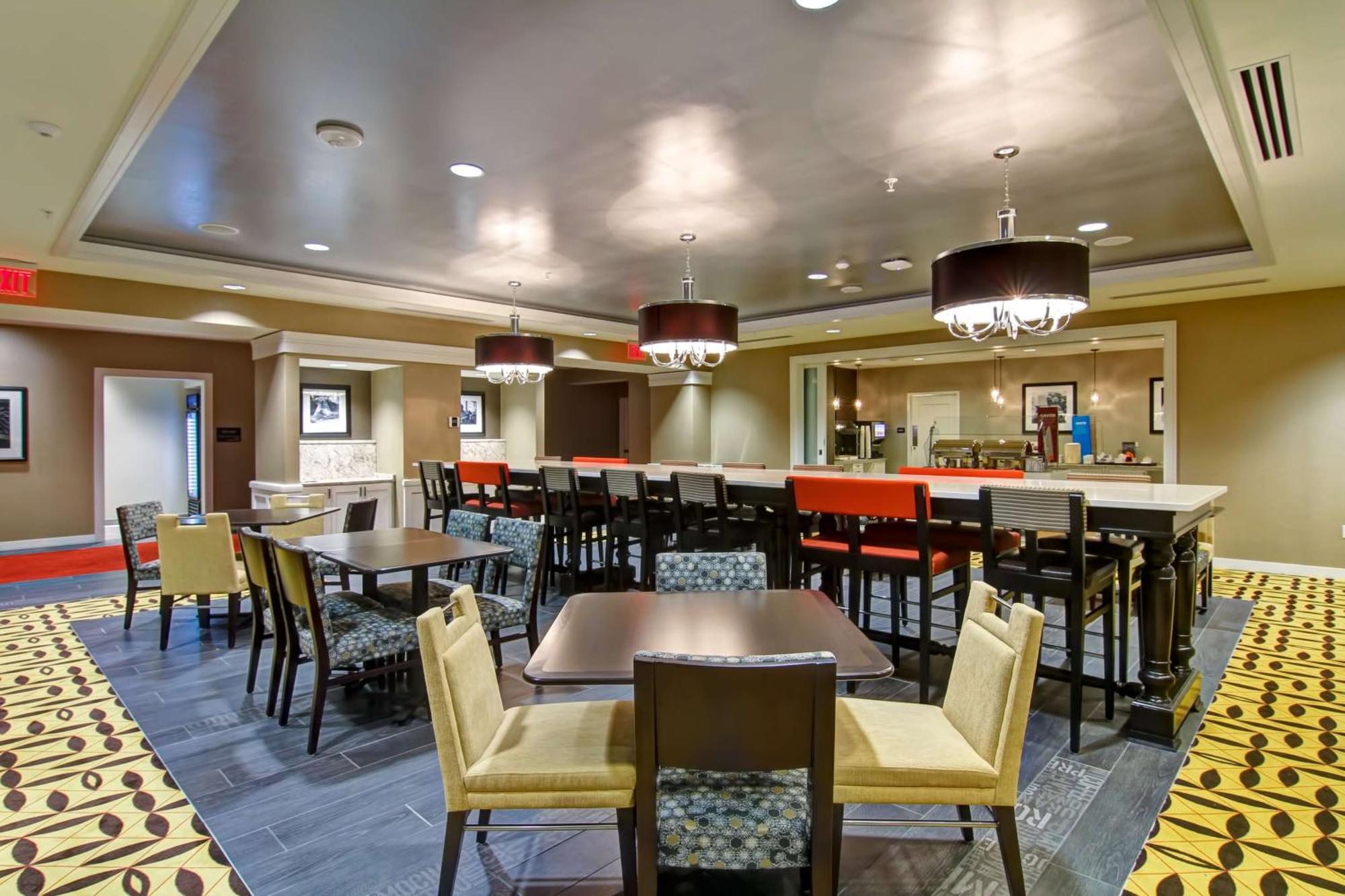 Hampton Inn And Suites Cincinnati - Downtown Eksteriør billede